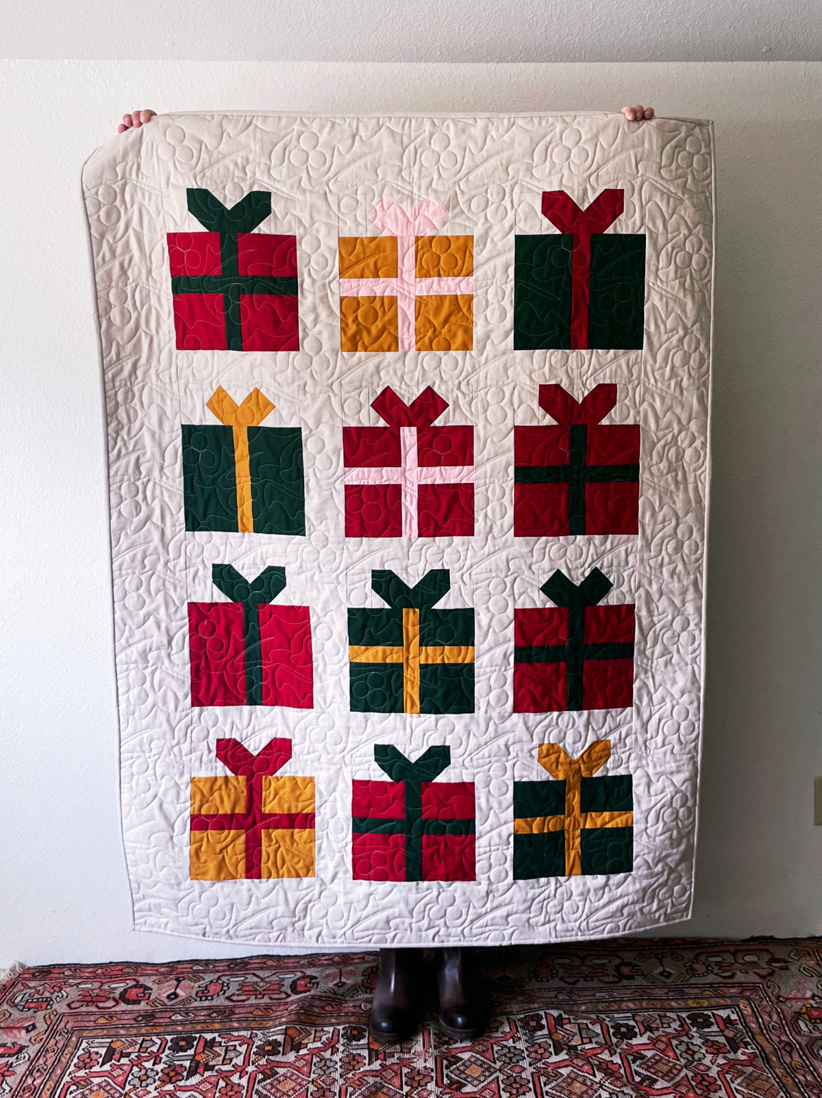 Perfect Presents Modern Quilt Pattern | Christmas Quilt