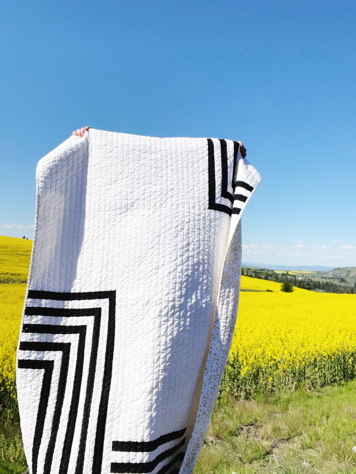 Stream Modern Geometric Quilt Pattern | Wall, Baby & Throw